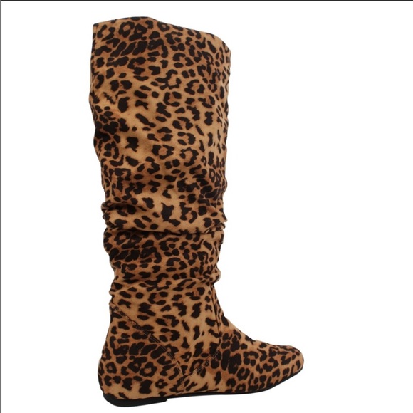 Soda Slouch Cheetah Boot - Picture 2 of 4